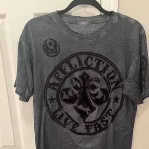 Men’s affliction distressed T-shirt size large
